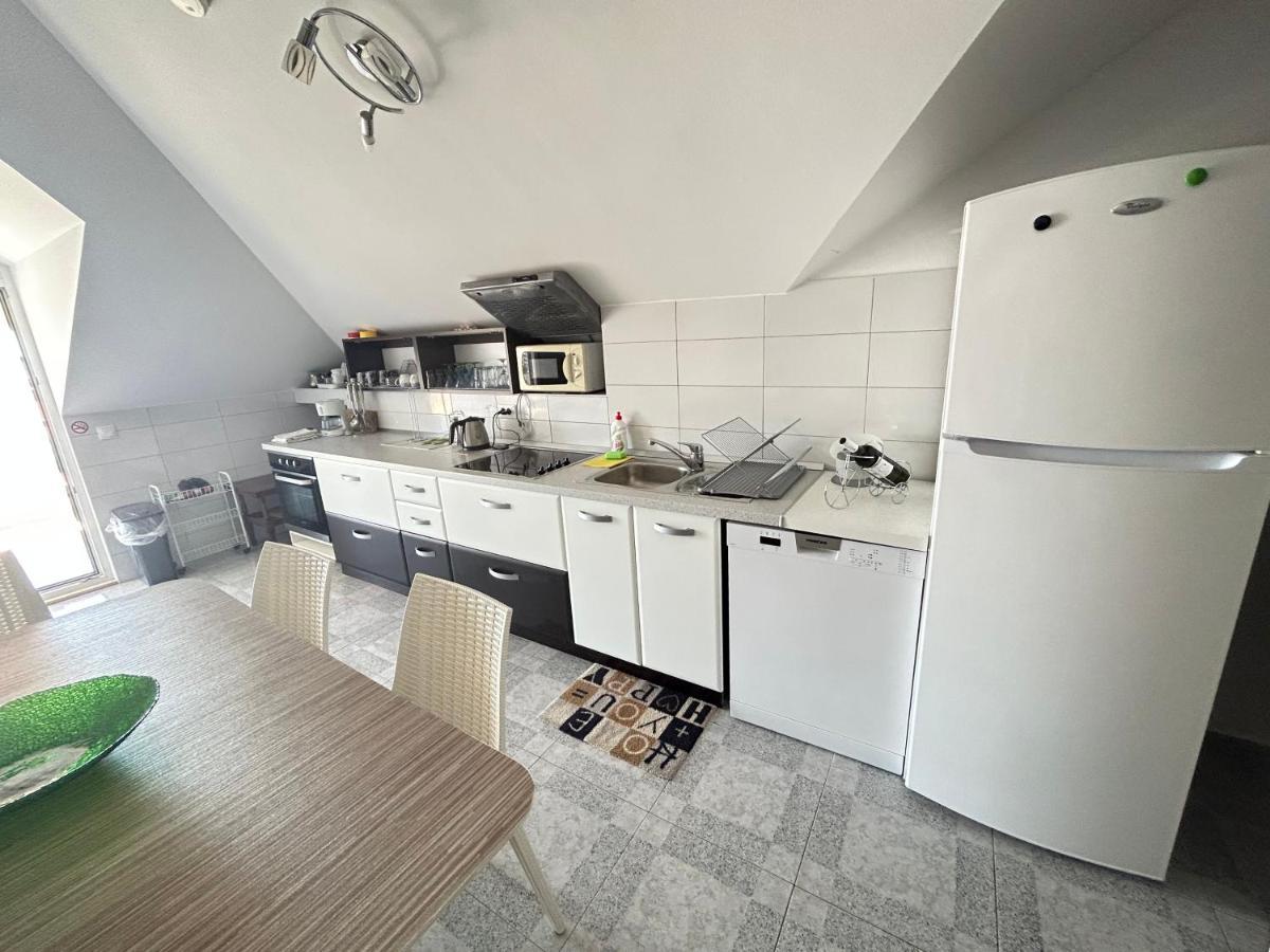 Apartments Sanda 2 Promajna Exterior photo